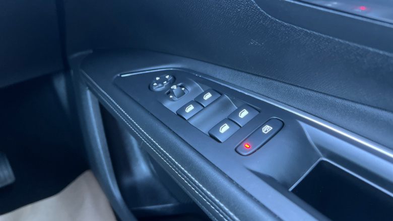 Peugeot 5008 1.5 BlueHDi Allure 5dr EAT8 Diesel Estate